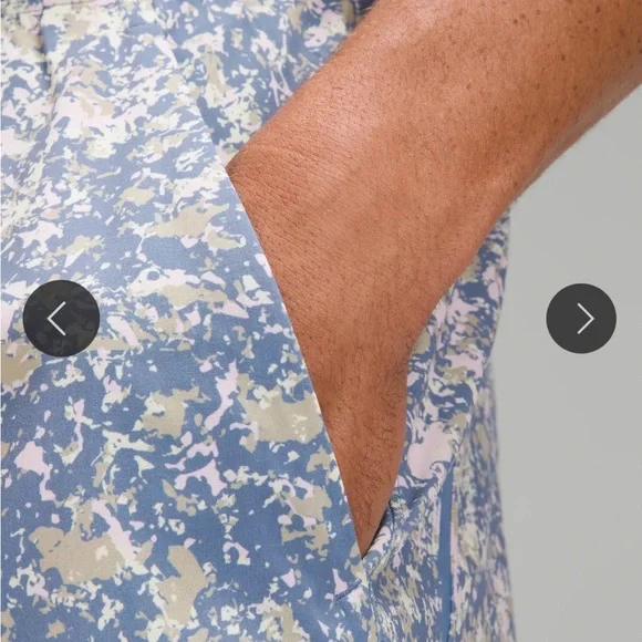 LULULEMON Pace Breaker Linerless Short 5" - Discord Oasis Multi - M - Picture 3 of 13